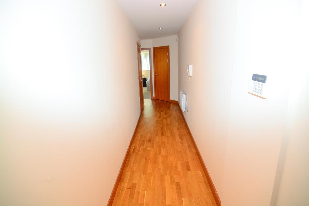Apartment Wharf - Cuba Street Лондон Экстерьер фото
