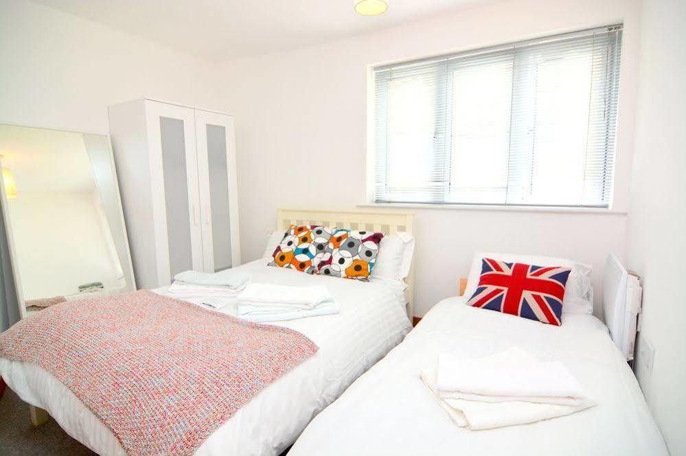 Apartment Wharf - Cuba Street Лондон Экстерьер фото